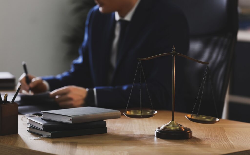 what is a prosecuting attorney